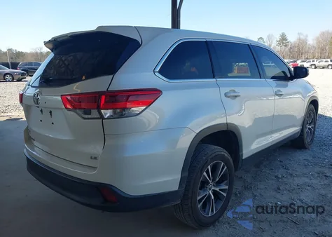 2019 Toyota Highlander Le Plus from USA, damaged, VIN 5TDZZRFH9KS332226